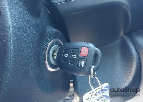 2016 Toyota Camry Se z USA, uszkodzony, nr VIN 4T1BF1FK6GU532308